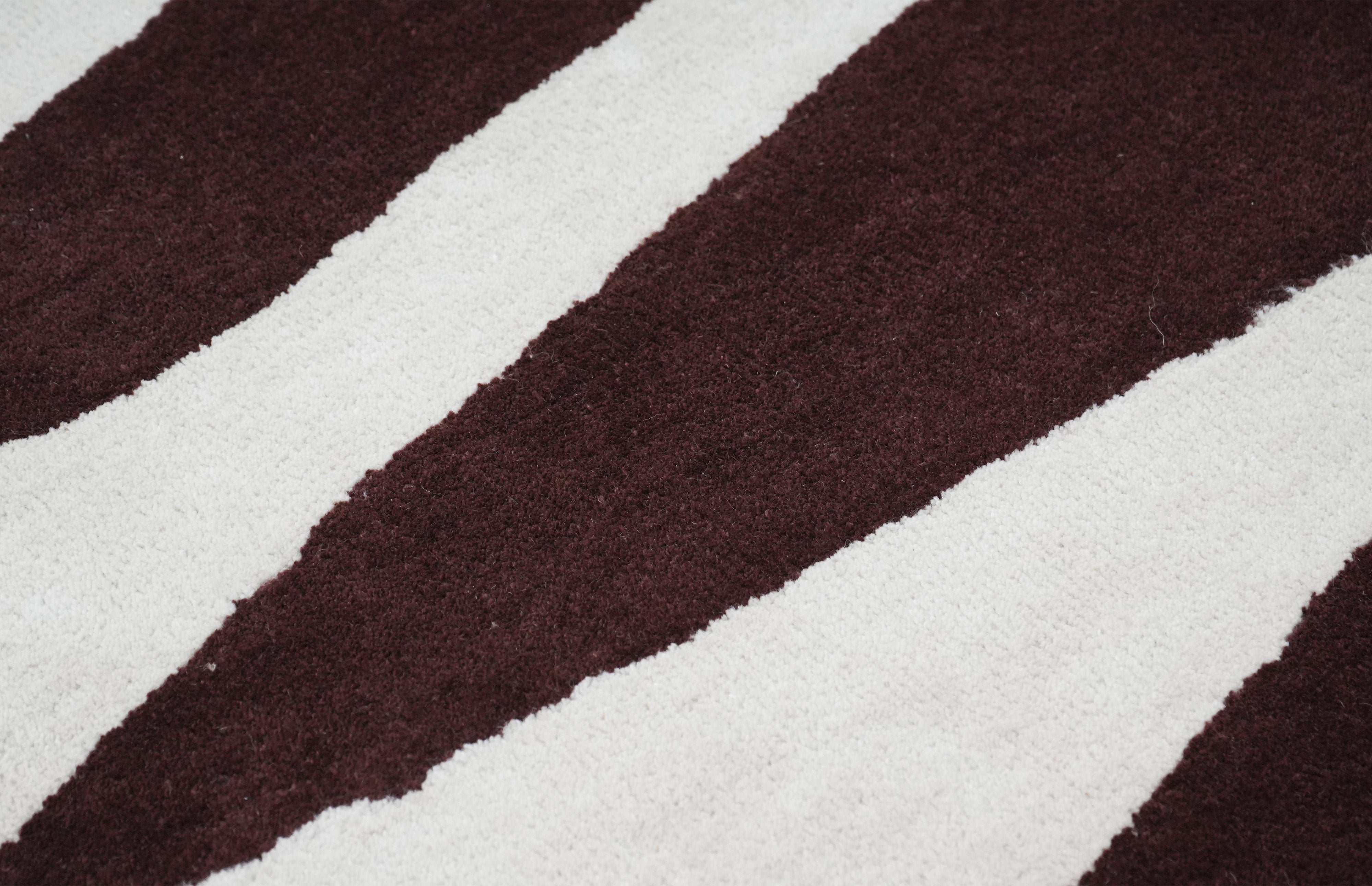 Fluid Contrast Flow Rug