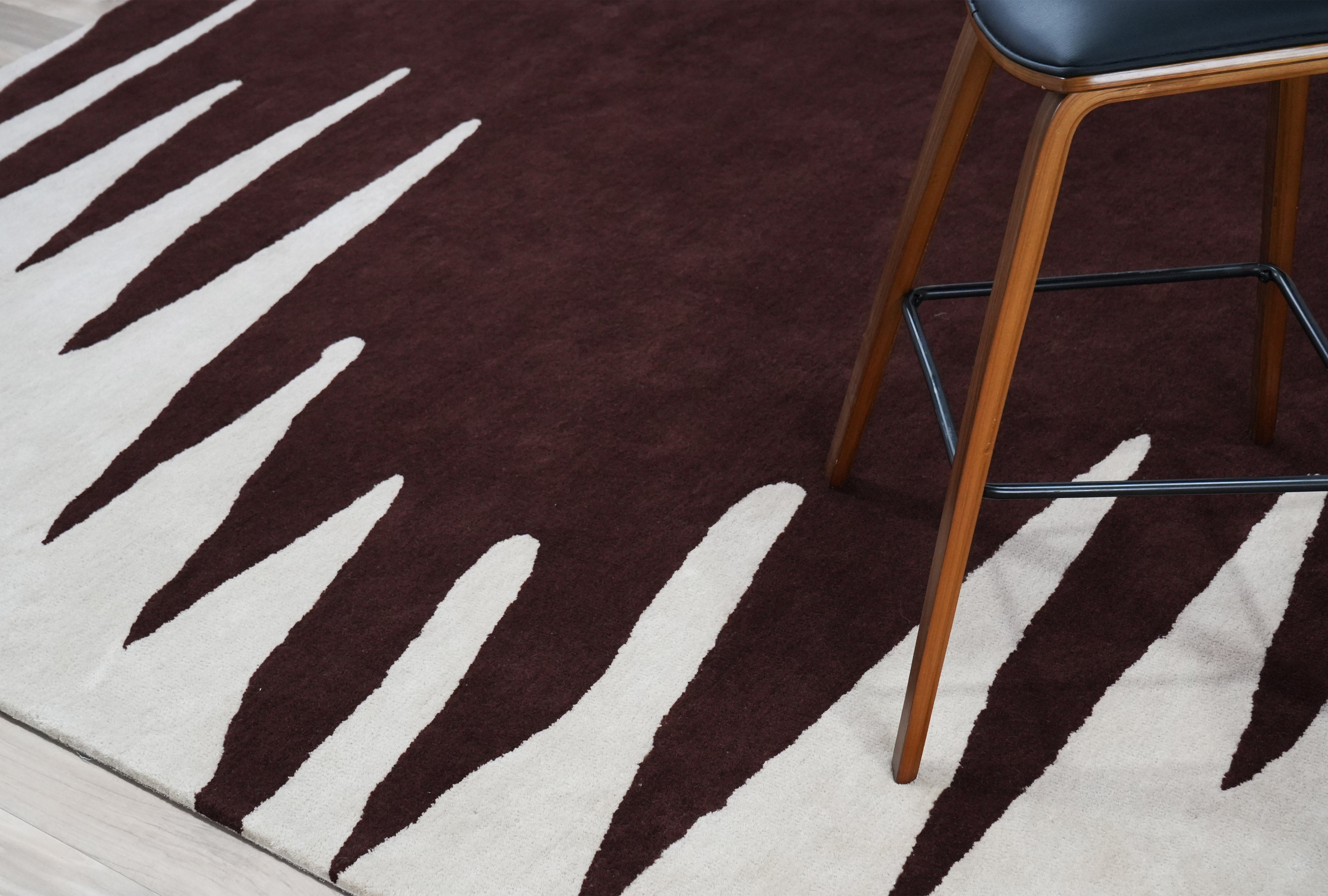 Fluid Contrast Flow Rug
