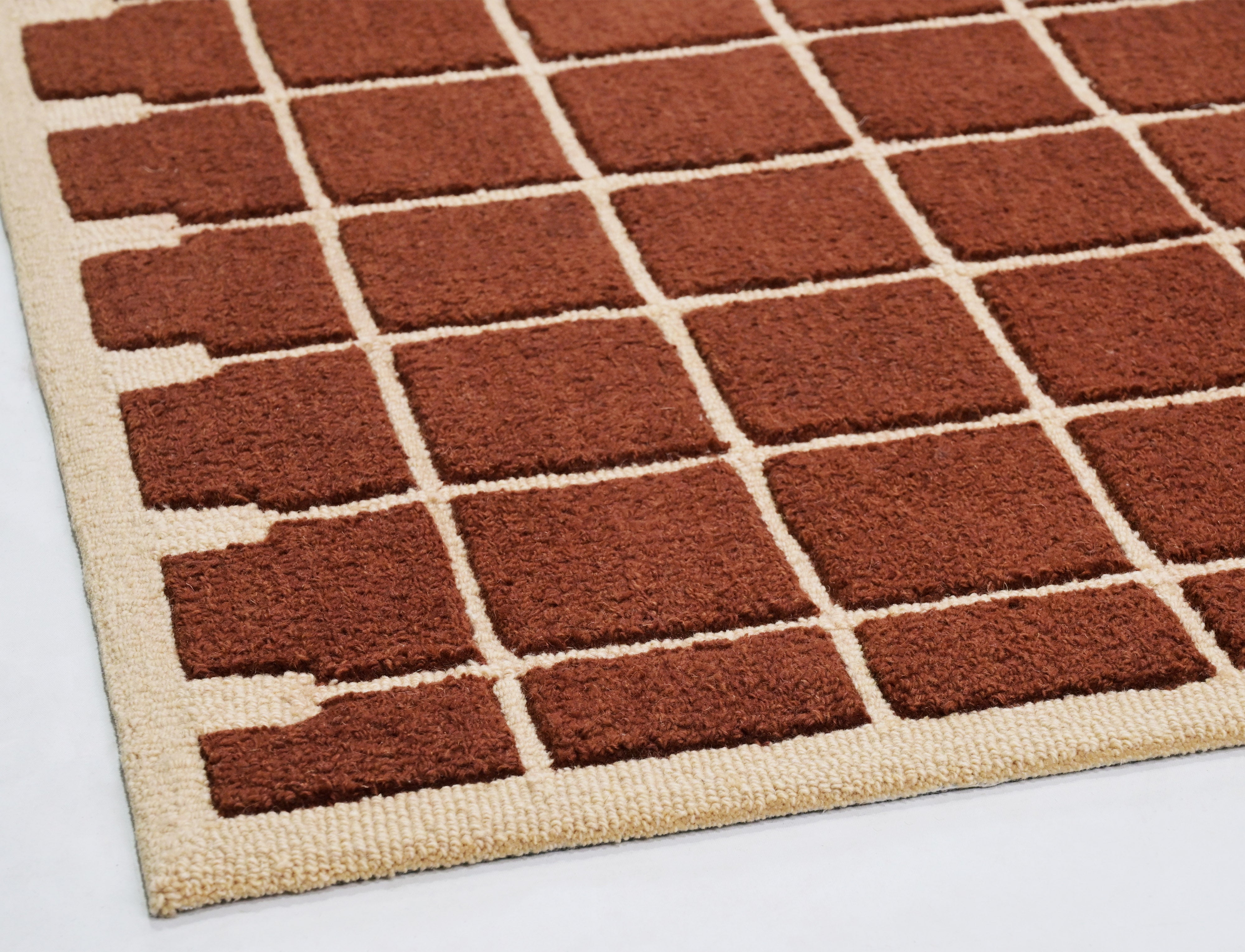 Minimalist Grid Pattern Area Rug
