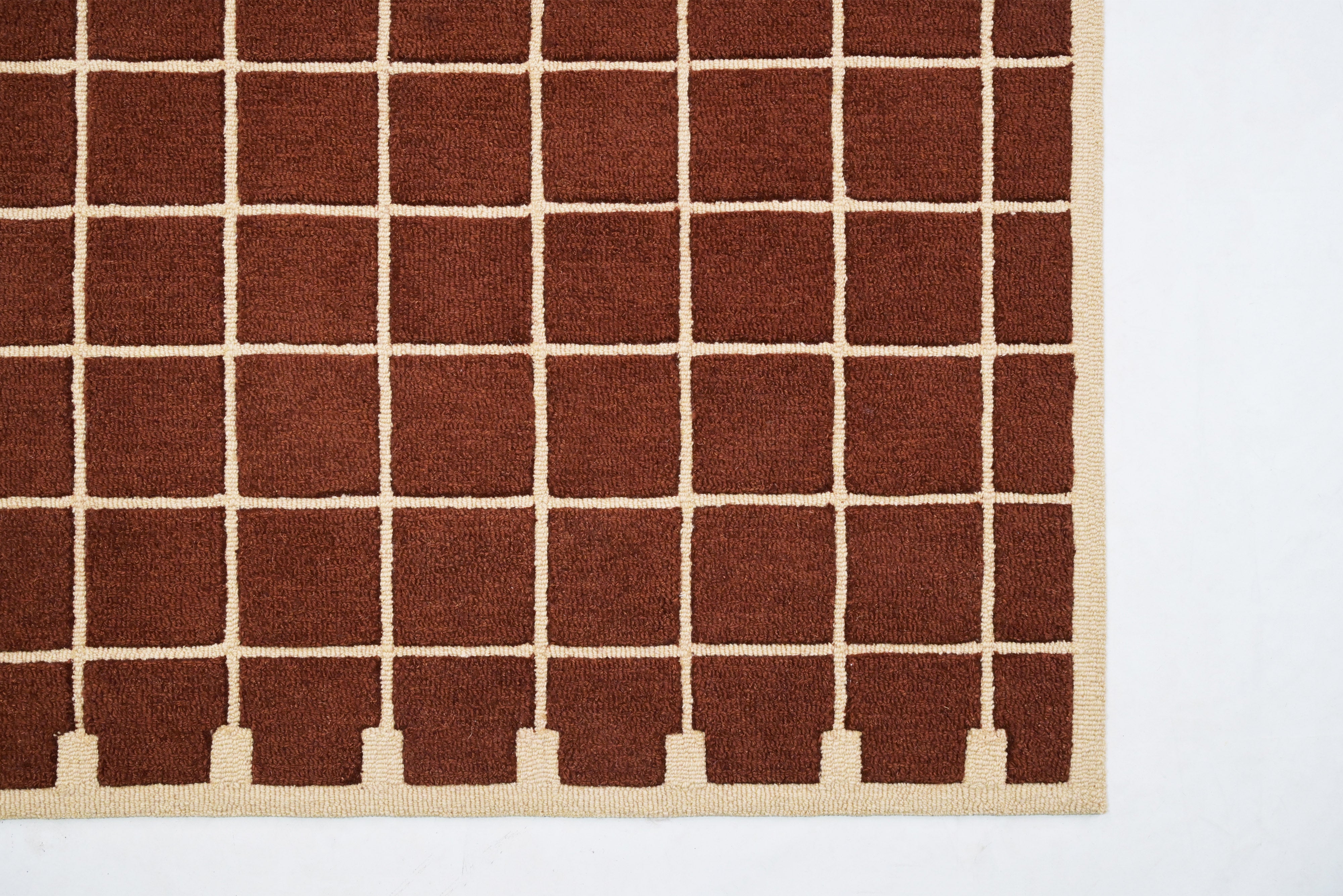 Minimalist Grid Pattern Area Rug