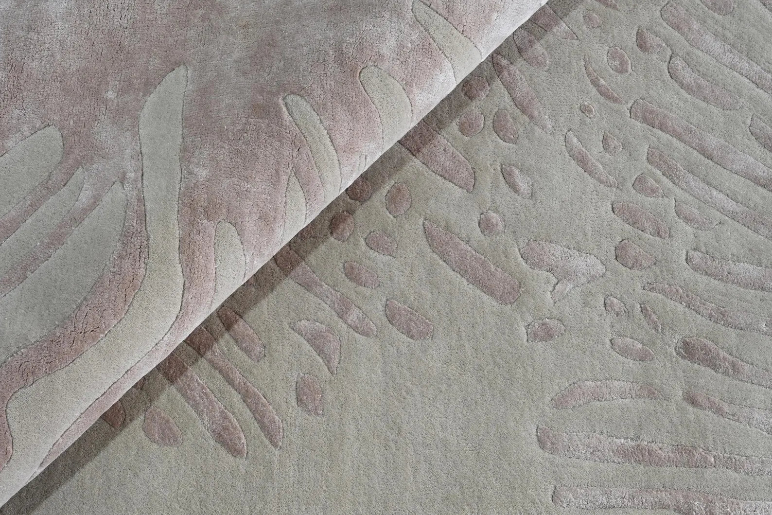 Dune Relic Rug close-up showing sculpted  texture.