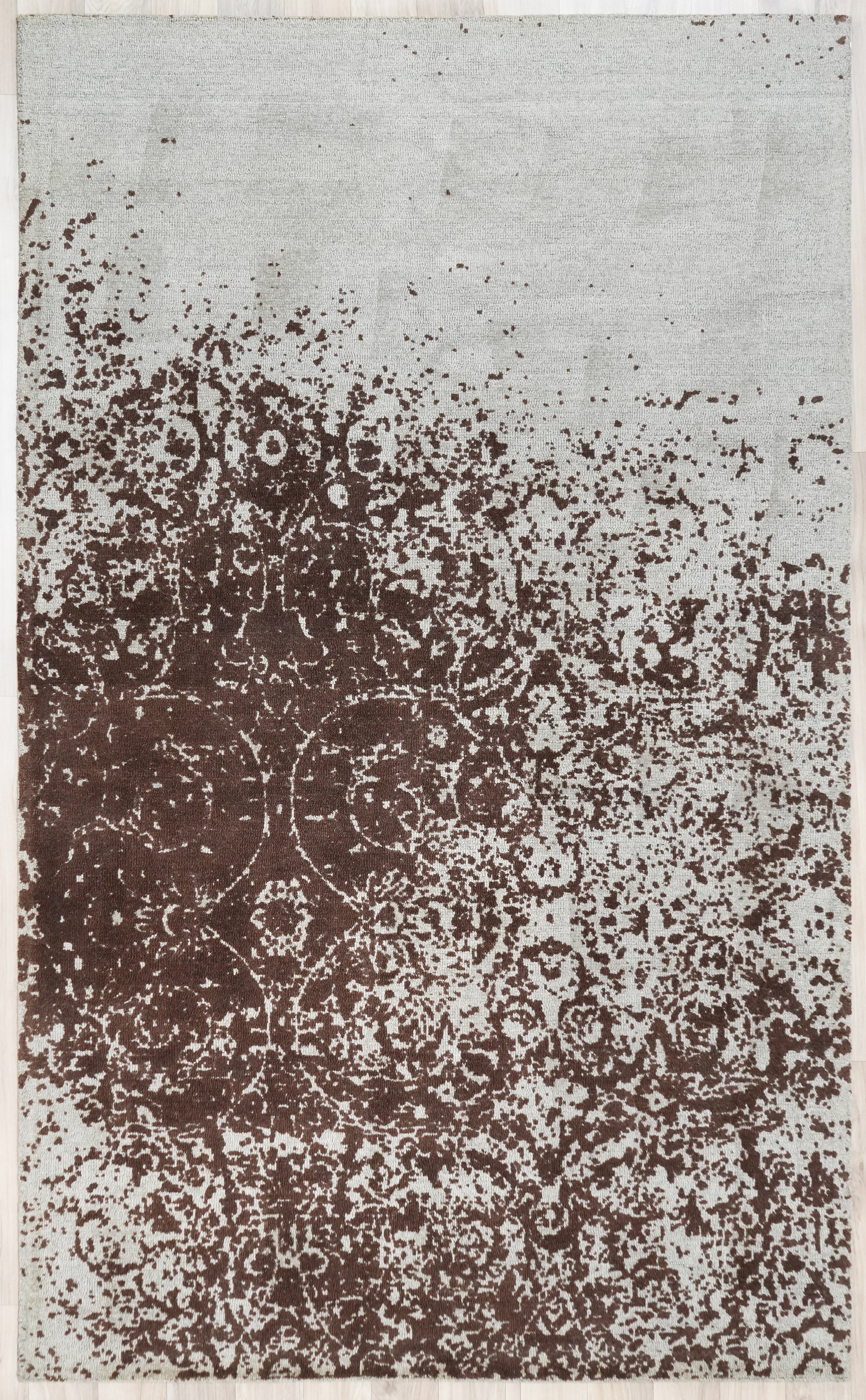 Cocoa Relic wool rug full top view with vintage inspired brown ornamental fade design.